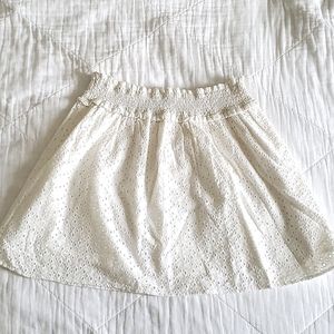 Dynamite white lace skirt in large